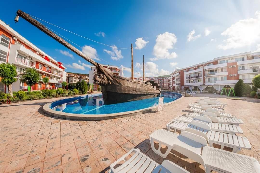 Apartman Ttt Burgas Bagian luar foto